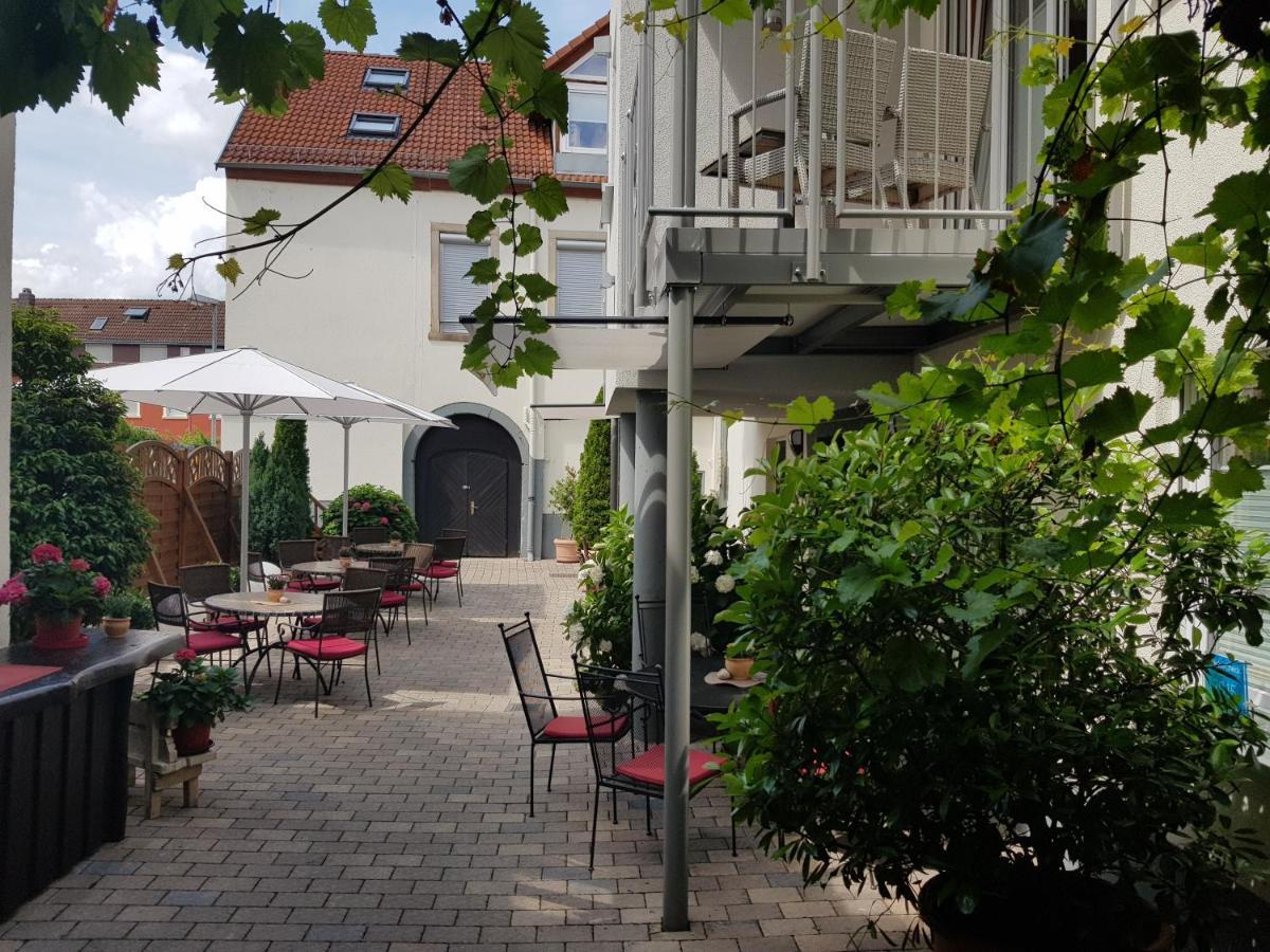 Hotel-Restaurant Pfaelzer Hof Edenkoben Exterior foto