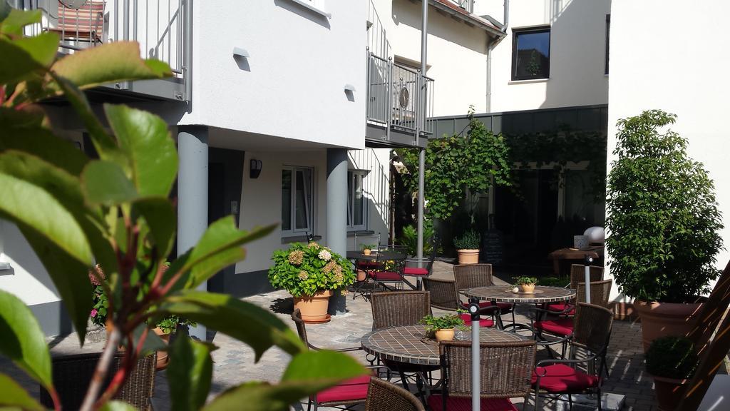 Hotel-Restaurant Pfaelzer Hof Edenkoben Exterior foto